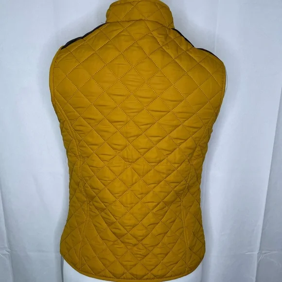 NWOT Hollyland Puffer Vest | Size Small - Picture 3 of 5